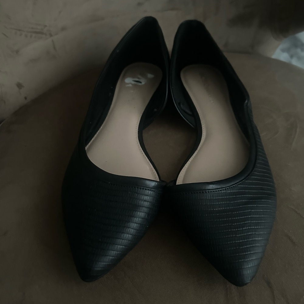 BCBGeneration Black Textured Flats